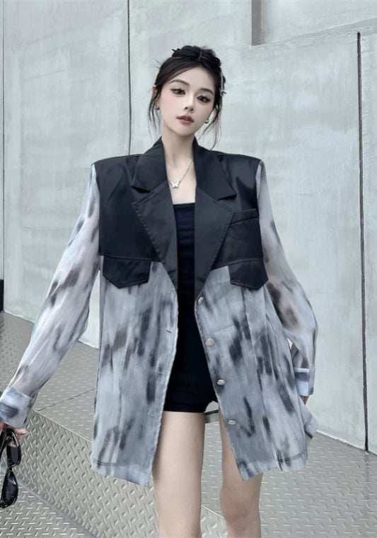 クール系お姉さん風 ジャケットシャツ