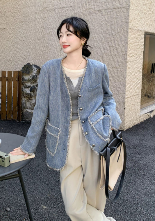 ブルー系シャネル風ジャケット