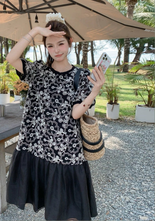 黒白花柄パッチワークワンピース