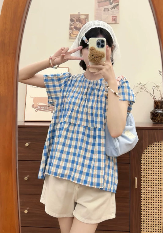 ブルーチェックシャツ