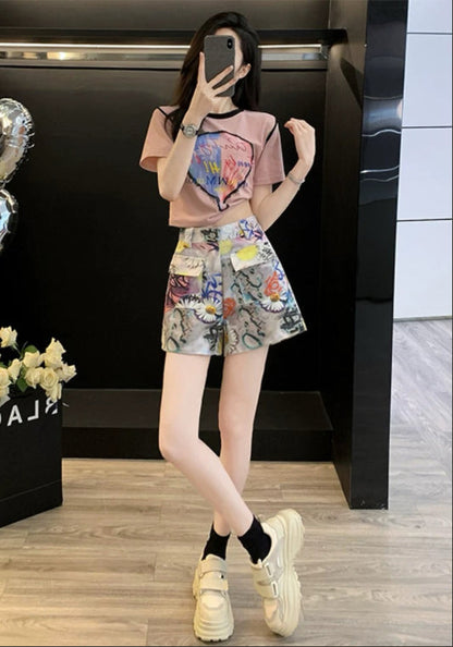 グラフィティ風デニムパンツ