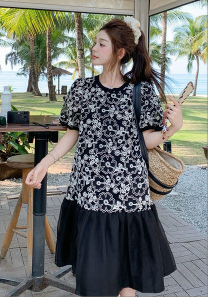 黒白花柄パッチワークワンピース