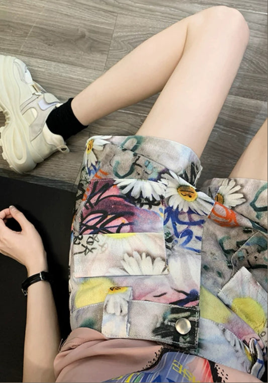 グラフィティ風デニムパンツ